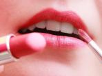 Waspadai 3 Bahaya Lipstik yang Belum Kamu Ketahui