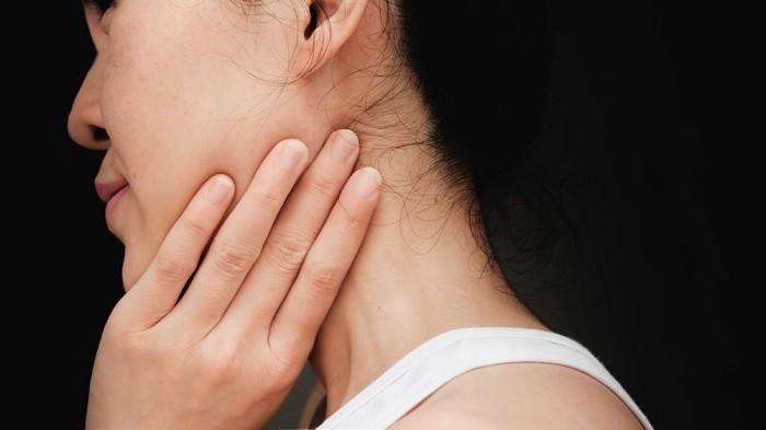 pembengkakan kelenjar getah bening sebagai gejala sifilis