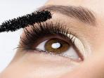 Awas, Ini Bahaya Saling Pinjam Eyeliner dan Maskara untuk Kesehatan