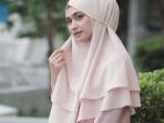 Hijab Instan, Nih 3 Inspirasi Model Jilbab yang Nggak Ribet Tapi Tetap Kekinian Buat Lebaran