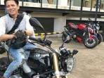 Hobi Koleksi Barang Otomotif, Segini Harga Helm yang Dipakai Ariel Noah Saat Riding