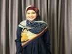 Intip 6 Inspirasi Berhijab Menjelang Lebaran Ala Cut Meyriska