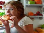 Intip Tips Menghilangkan Kebiasaan Ngemil di Malam Hari