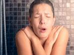 Jangan Mandi Saat Sahur! Simak Resiko Kesehatannya Jika Tetap Ingin Melakukannya