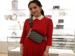 Nagita Slavina Jadi Sorotan Pakai Waist Bag Seharga Rp 43 Juta di Metromini saat Ajak Belanja Karyawan 