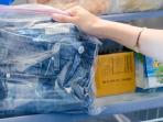Bekukan dalam Freezer, Satu dari 5 Trik Jitu Merawat Celana Jeans yang Jarang Diketahui