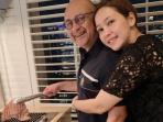 Berbalut Dress Harga Jutaan Rupiah, Intip Penampilan Maia Estianty Saat Makan Malam Bersama Keluarga