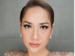 Intip Penampilan Cantik Bunga Citra Lestari dalam Balutan Kebaya Melayu 