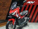 Honda ADV150 Gunakan Tambahan Aksesoris Resmi, Semakin Keren!