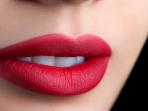 Intip yuk, 4 Pilihan Warna Lipstik yang Bisa Bikin Gigi Terlihat Lebih Putih