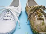 Trik Mudah Bersihkan Sepatu Kets Putih Agar Tampak Seperti Baru