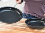Berikut Ini Cara Merawat Peralatan Masak Antilengket Agar Tak Cepat Rusak
