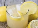 Bukannya Menyehatkan, Waspadai 8 Bahaya Minum Jus Lemon Terlalu Sering