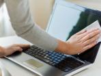 Laptop Kamu Berdebu? Lakukan Cara ini 