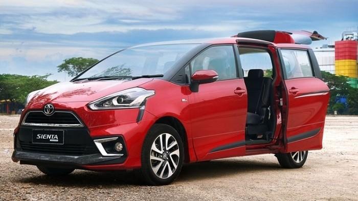 Mobil Toyota Sienta Facelift Terbaru Meluncur dengan Banderol Segini, Model Lawas Banting Diskon