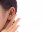Telinga Tak Sengaja Kemasukan Air? Coba 5 Cara Ini
