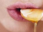 Campurkan Lemon dan Madu Untuk Mengatasi Masalah Bibir yang Gelap