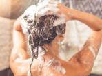 Jangan Sering Mandi, 5 Bahaya Ini Bisa Menyerang Tubuh, Salah Satunya Kena Penyakit Crohn