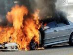 Kerap Diabaikan, Kenali Penyebab Mobil Terbakar Saat di Jalan Raya