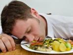 3 Risiko Kesehatan yang Bisa Terjadi Saat Langsung Tidur Setelah Makan, Jangan Diulangi Lagi