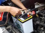 Bisa Fatal, Jangan Coba-Coba Melepas Aki Mobil Sendiri Tanpa Bantuan Teknisi