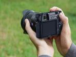Hobi Fotografi? Cek Harga 3 Pilihan Kamera Mirrorless Merek Canon dan Sony Bekas
