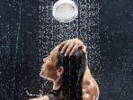 Jarang Disadari, Ini 4 Kesalahan Saat Mandi yang Bikin Kulit Iritasi