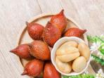 Ketahui Yuk, Ini 4 Manfaat Mengonsumsi Buah Salak Bagi Kesehatan Tubuh