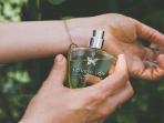 Bisa Bikin Iritasi Parah, Jangan Semprot Parfum ke 4 Bagian Tubuh Ini