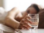 Hentikan Kebiasaan Minum Air Putih Sisa Semalam, Ini Bahayanya Bagi Kesehatan