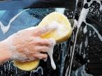 Bersihkan Jamur Kaca Mobil Sendiri, Nggak Perlu ke Bengkel, Begini Caranya