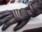 Ingin Mencuci Sarung Tangan Motor? Perhatikan Hal Ini Terlebih Dahulu 