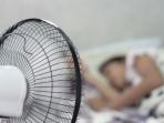 Ketahui, Ini Bahaya yang Mengancam Kesehatan Saat Tidur dengan Kipas Angin Menyala