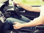 Manfaat Memasukkan Persneling Pada Saat Parkir Mobil