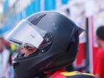 Penumpang Ojol Bawa Helm Sendiri untuk Cegah Penyebaran Virus Corona, Ini Pilihan Tas Helm Keren