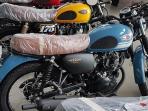 Promo Menarik Pembelian Tunai dan Kredit Kawasaki W175 SE, Khusus Warna Biru Ya