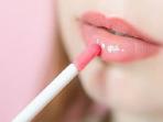 Punya Masalah Bibir Kering Girls? Yuk Kepoin 3 Rekomendasi Lip Tint Murah Ini