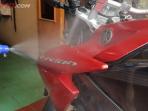Disinfektan Bikinan Menggunakan Bahah Kimia Tidak Disarankan Disemprot ke Bodi Motor, Simak Penjelasannya