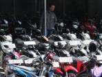 Motor Bekas Warna Nyentrik Kurang Laku Dipasaran, Ini Buktinya