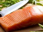 Bisa Mengontrol Berat Badan, Ini 5 Manfaat Mengonsumsi Ikan Salmon