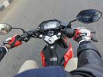 Cara Berkendara Seperti Ini Menunjukan Kalau Kamu Pengendara Motor Amatiran