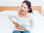 Girls, Lakukan 5 Cara Ini untuk Mengatasi Perut Terasa Mual Saat Menstruasi Datang