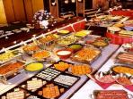 Simak 4 Tips Aman Makan All You Can Eat di Era New Normal Ini