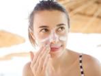 Girls, Ini 3 Mitos Tentang Penggunaan Sunscreen yang Ternyata Keliru