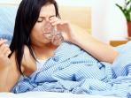 Hentikan Kebiasaan Minum Air Putih Sisa Semalam, Ini Bahayanya Bagi Kesehatan