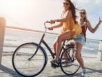 Hobi Bersepeda, Ini 5 Skincare yang Wajib Digunakan Agar Kulit Tidak Belang