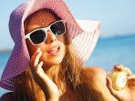Jangan Diulangi Lagi, 7 Kesalahan saat Pakai Sunscreen yang Membuat Kulit Menjadi Kusam