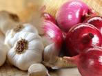 Mulai Sekarang Hentikan Kebiasaan Menyimpan Bawang di Kulkas, Ini Efek Buruk yang Bisa Terjadi