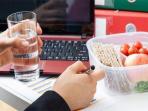 Wajib Tahu, Ini 8 Tips Makan Makanan Sehat Bagi Orang yang Super Sibuk