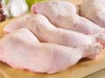 Jangan Lagi Lakukan, Stop Kebiasaan Mencuci Ayam Mentah Sebelum Dimasak 